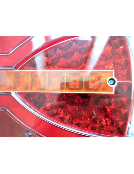 7 Funktionen LED Rückleuchte E9 rechts 12V 24V für BUS Trailer LKW PKW Anhänger
