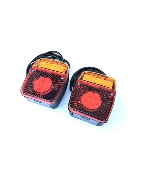 2x LED Rückleuchte 3 Funktion 101x121x56 mm LKW PKW Anhänger Traktor Wohnmobile