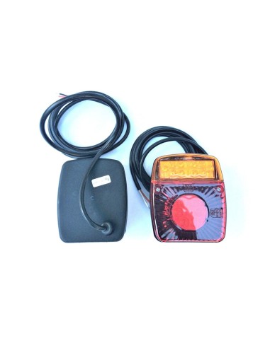 2x LED Rückleuchte 3 Funktion 101x121x56 mm LKW PKW Anhänger Traktor Wohnmobile