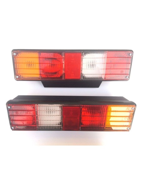 2x Multifunktions Rückleuchte 12V 24V Blinkleuchte L+R E9 Kennzeichenlicht SET