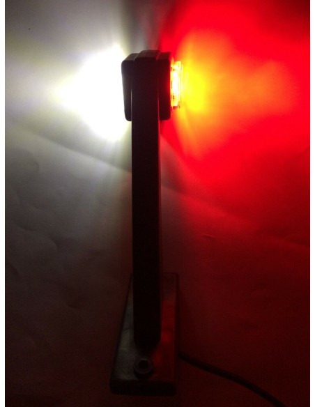LED Begrenzungsleuchte Umrissleuchte 6 LEDs Anhänger Trailer LKW 12/24V  LINKS