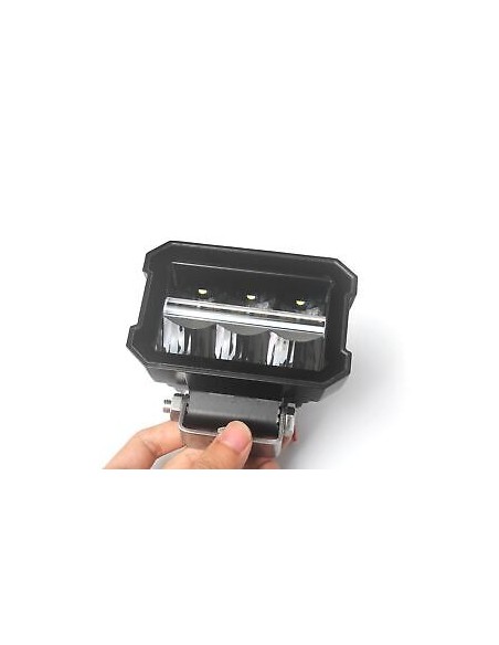 SCHEINWERFER EINFASSUNG OHNE + POSITION