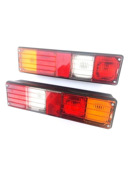 Rückleuchte Heckleuchte Rücklicht kombiniertes Rücklicht SET R+L 12-24V E9